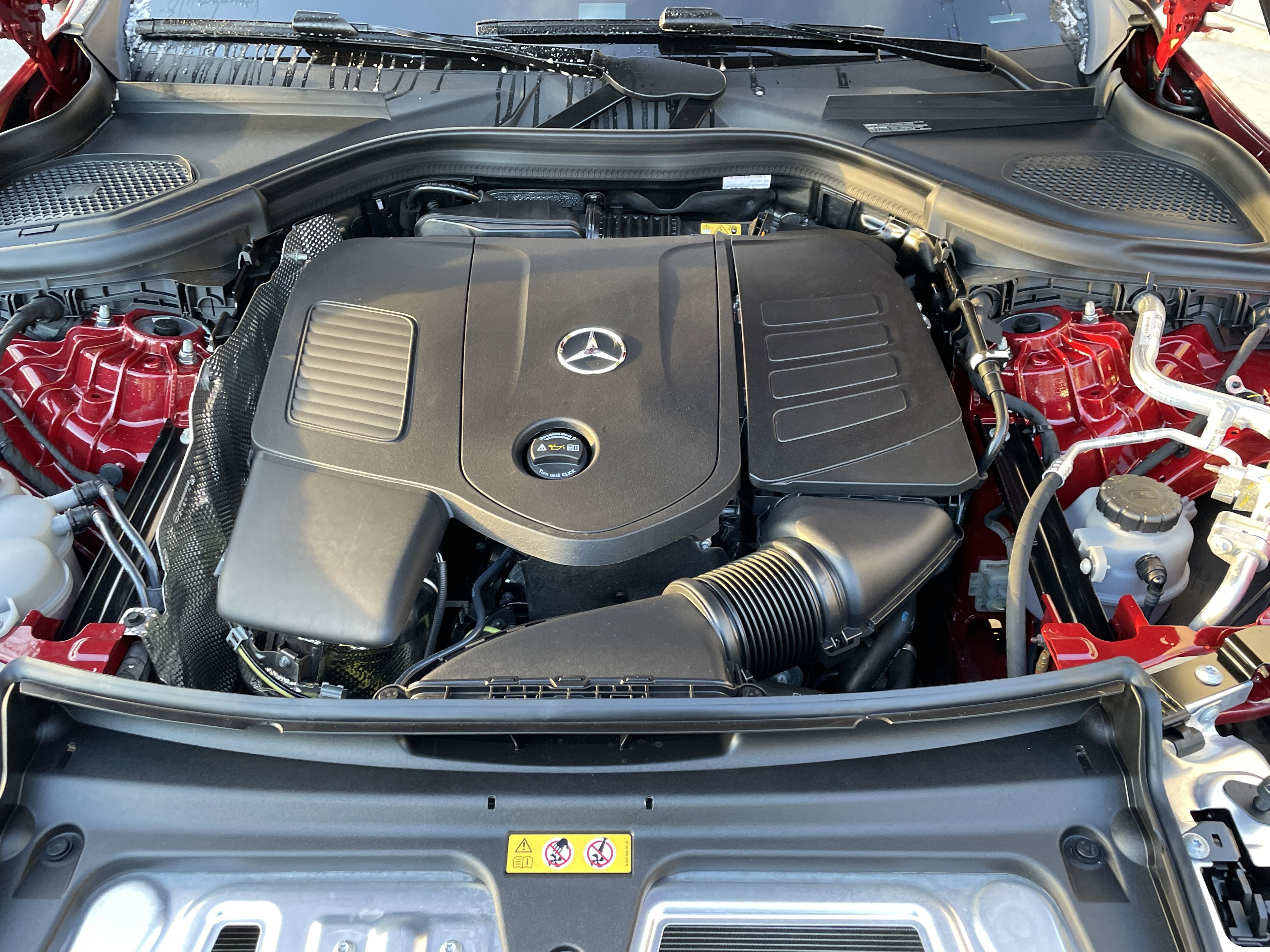 2025 Mercedes-Benz GLC 300 4MATIC