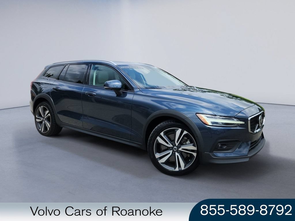 Certified 2024 Volvo V60 B5 Cross Country Plus w/ Protection Package Premier