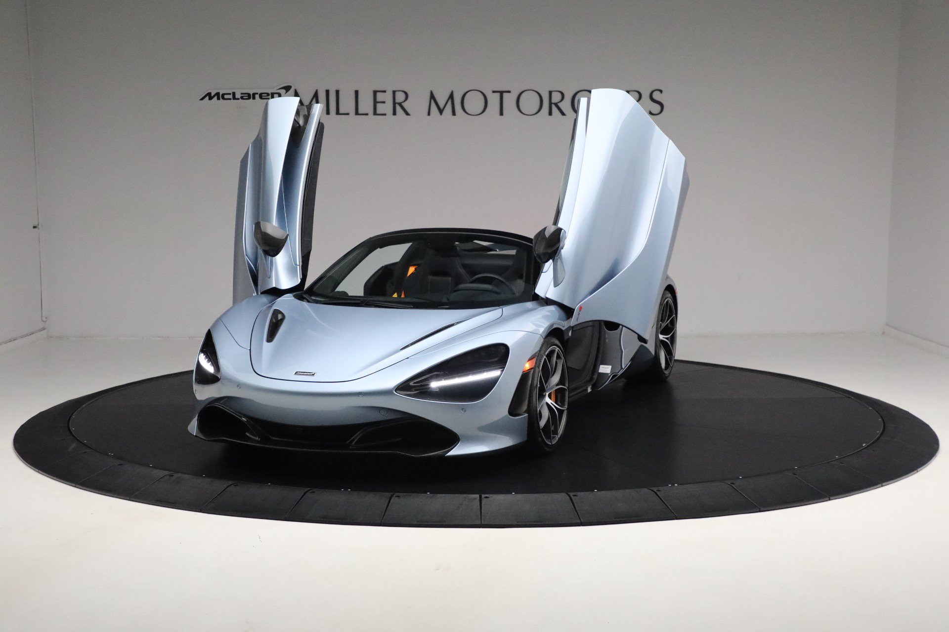 Used 2023 McLaren 720S Performance photo 14