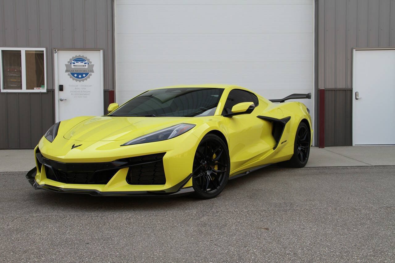 Used 2024 Chevrolet Corvette Z06 w/ Z07 Performance Package