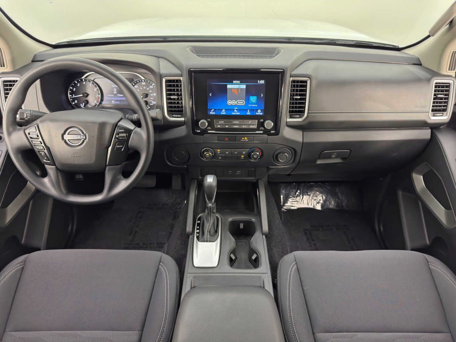 2022 Nissan Frontier SV