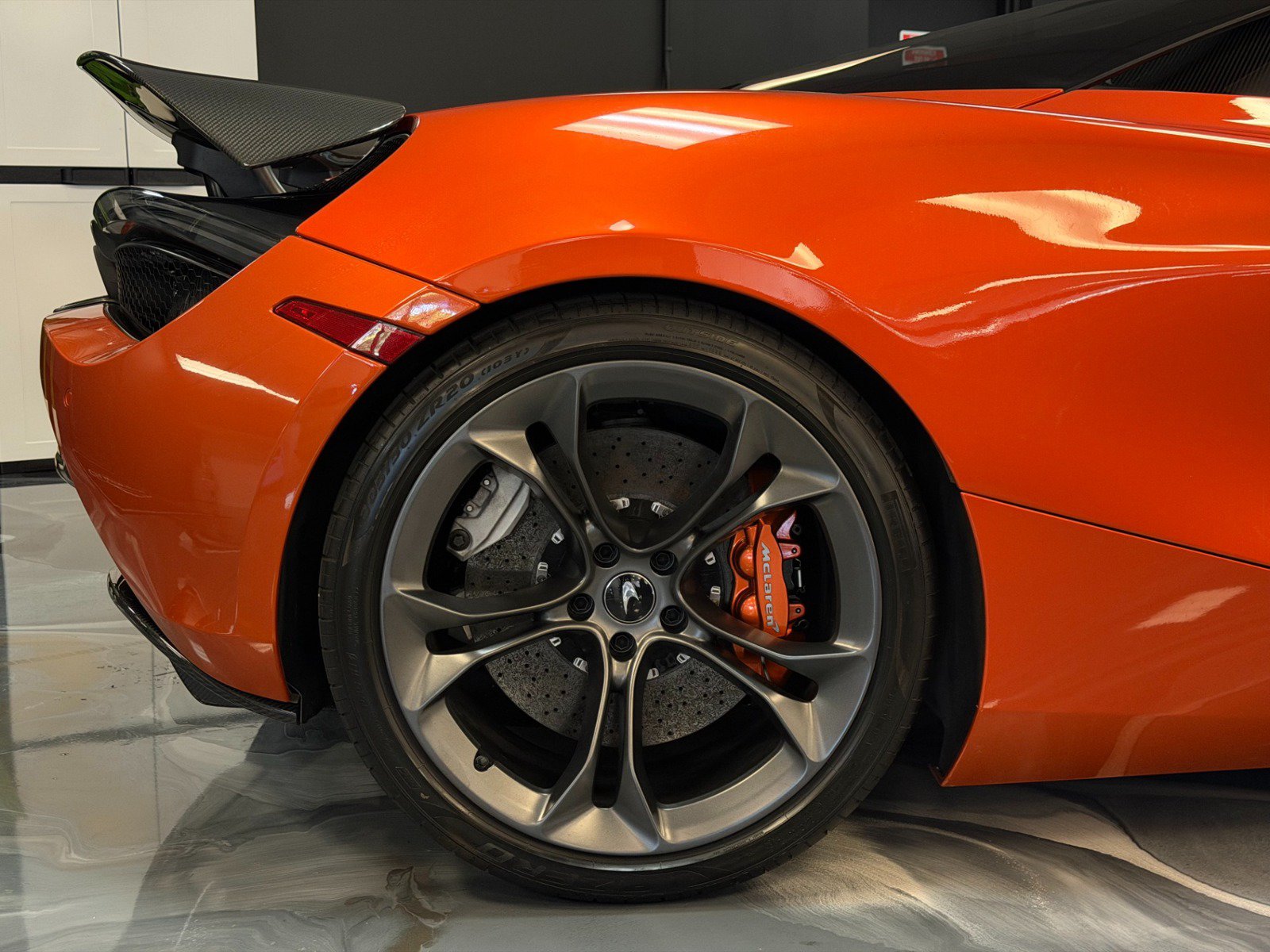 Used 2021 McLaren 720S Performance photo 10