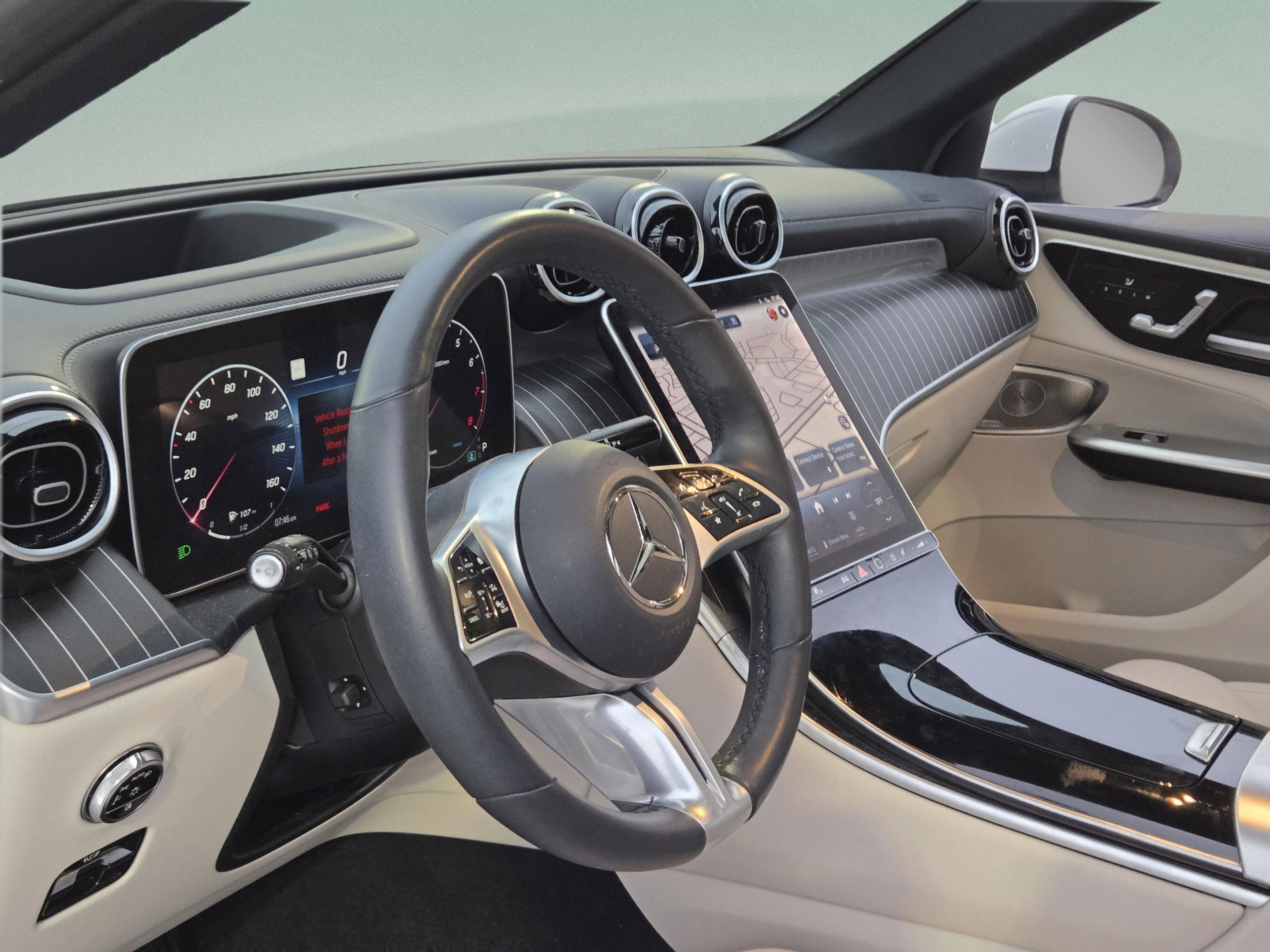 2024 Mercedes-Benz GLC 300