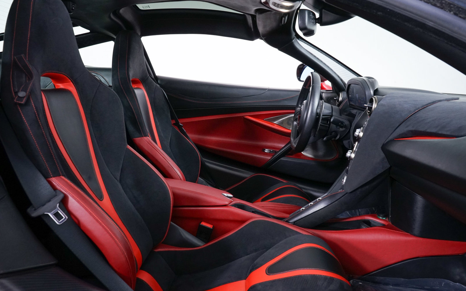 Used 2018 McLaren 720S photo 28