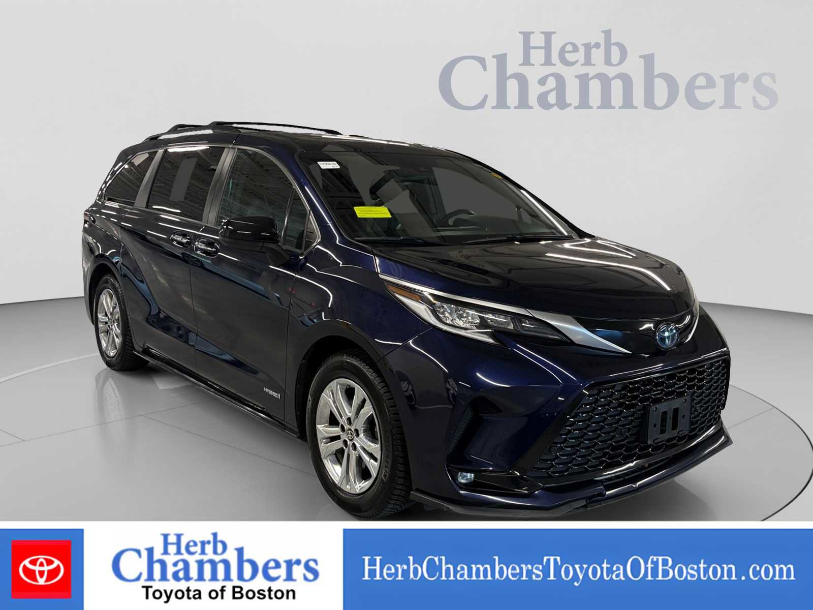 Used 2021 Toyota Sienna XSE w/ XSE Plus Package