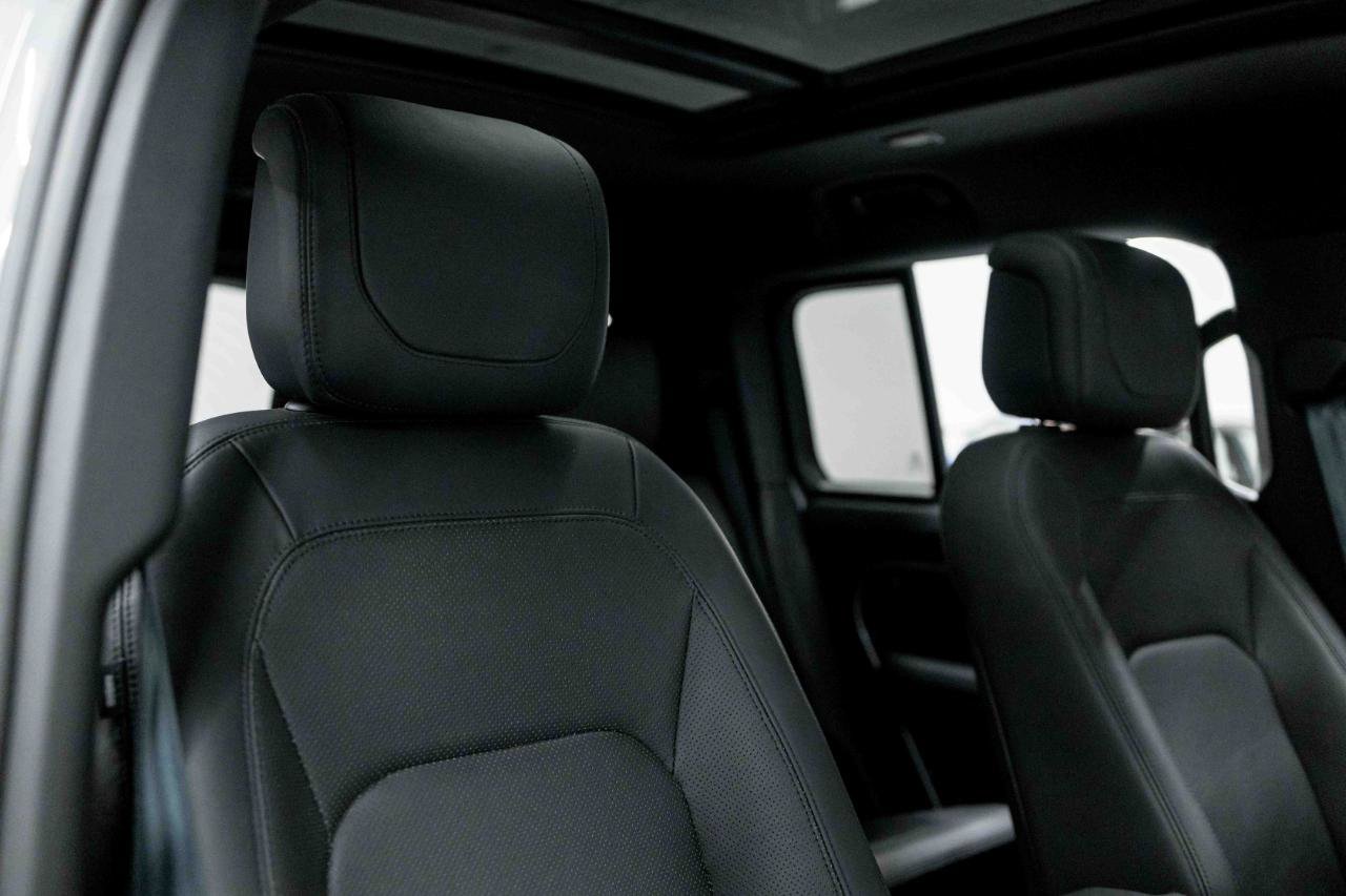 2023 Land Rover Defender 130 SE