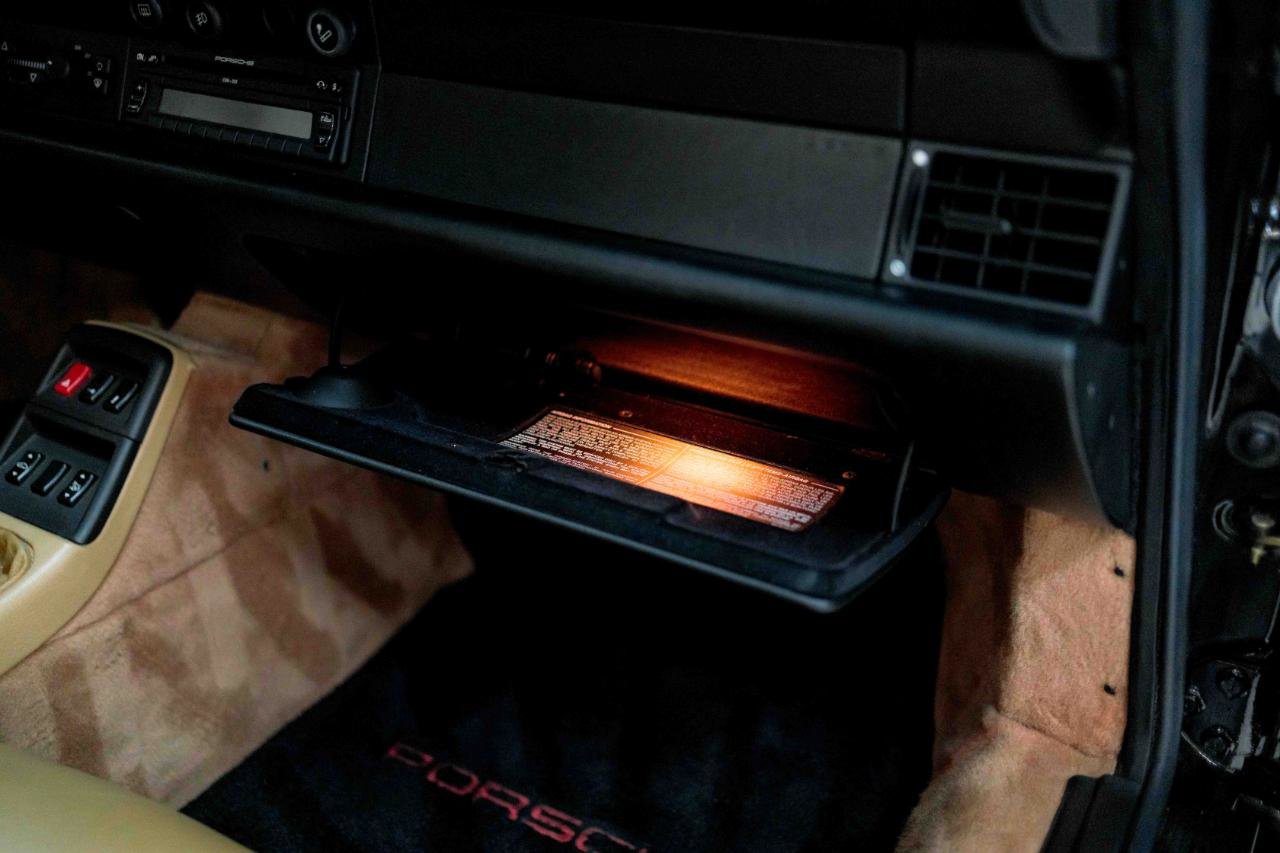 1998 Porsche 911 Carrera 4S