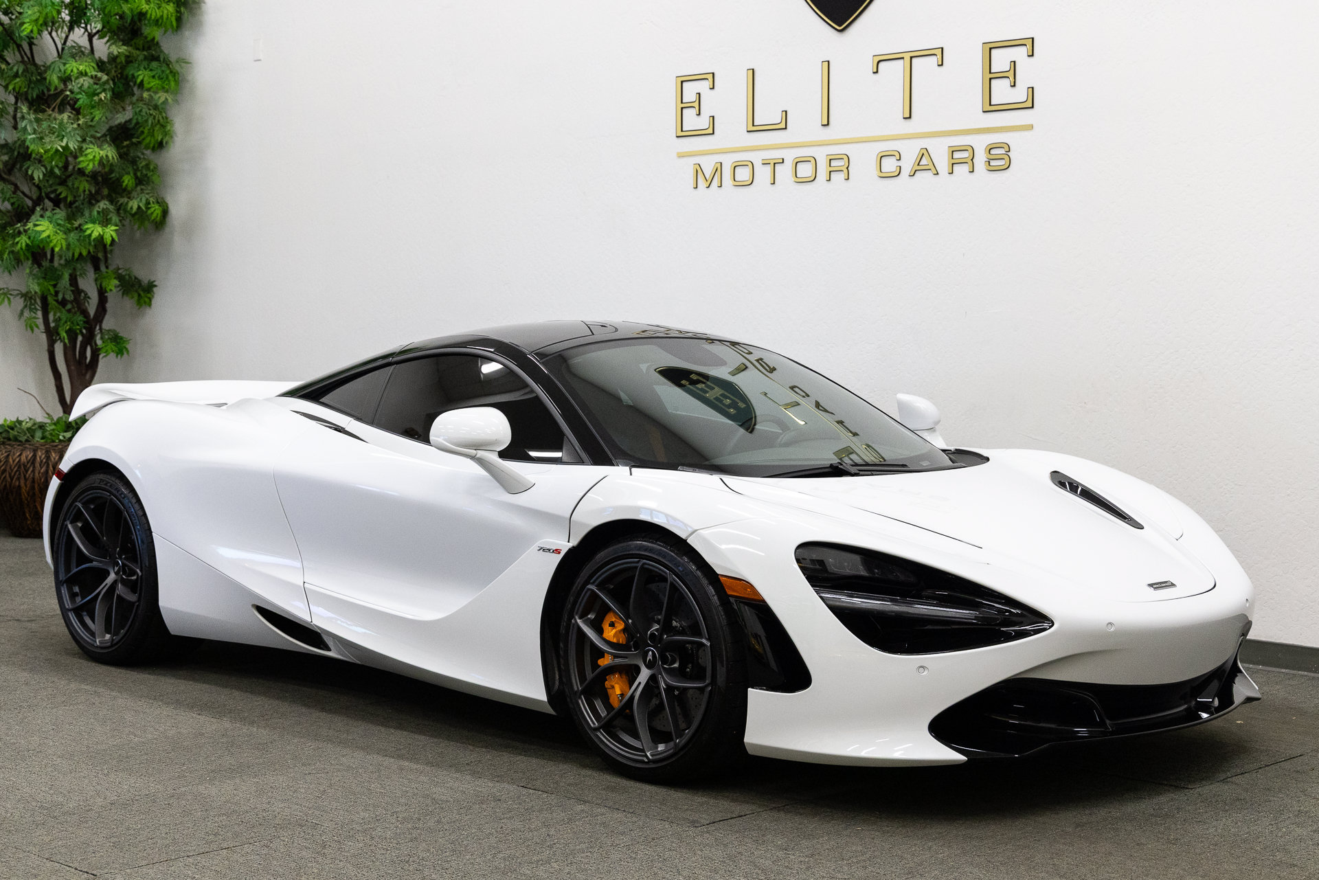 Used 2019 McLaren 720S Luxury photo 7