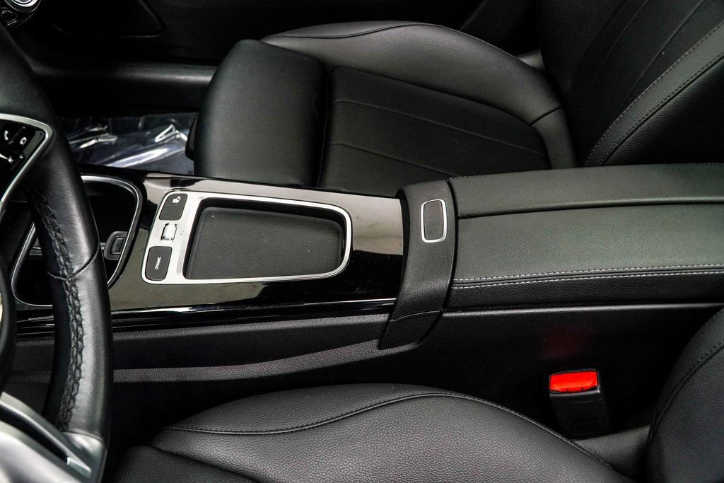 2025 Mercedes-Benz CLA 250