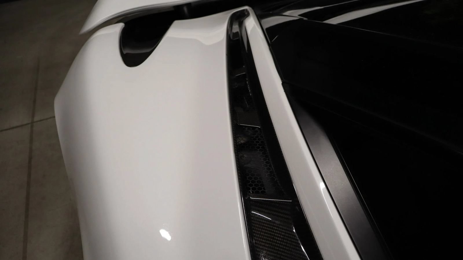 Used 2019 McLaren 720S photo 28