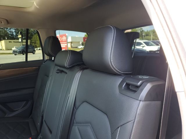 2025 Volkswagen Atlas SE