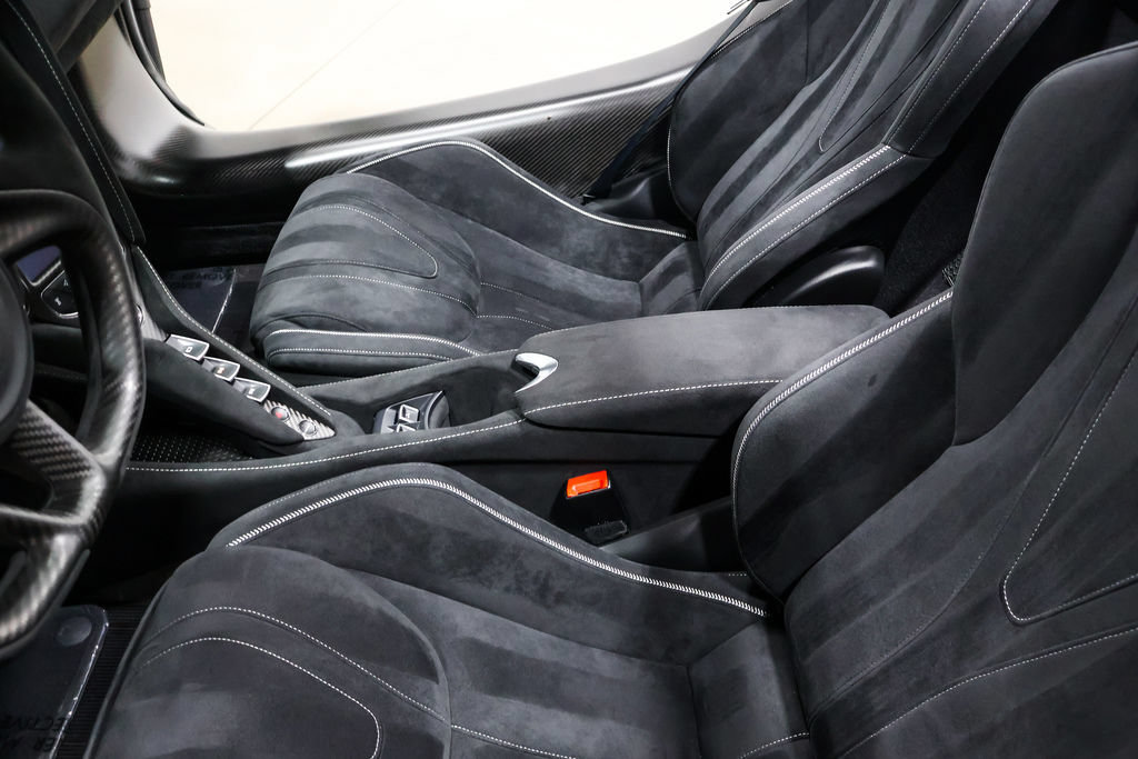 Used 2022 McLaren 765LT photo 60