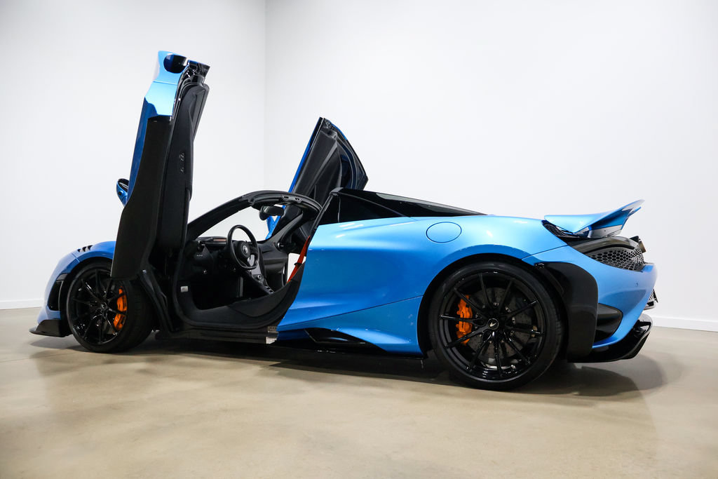 Used 2022 McLaren 765LT photo 23
