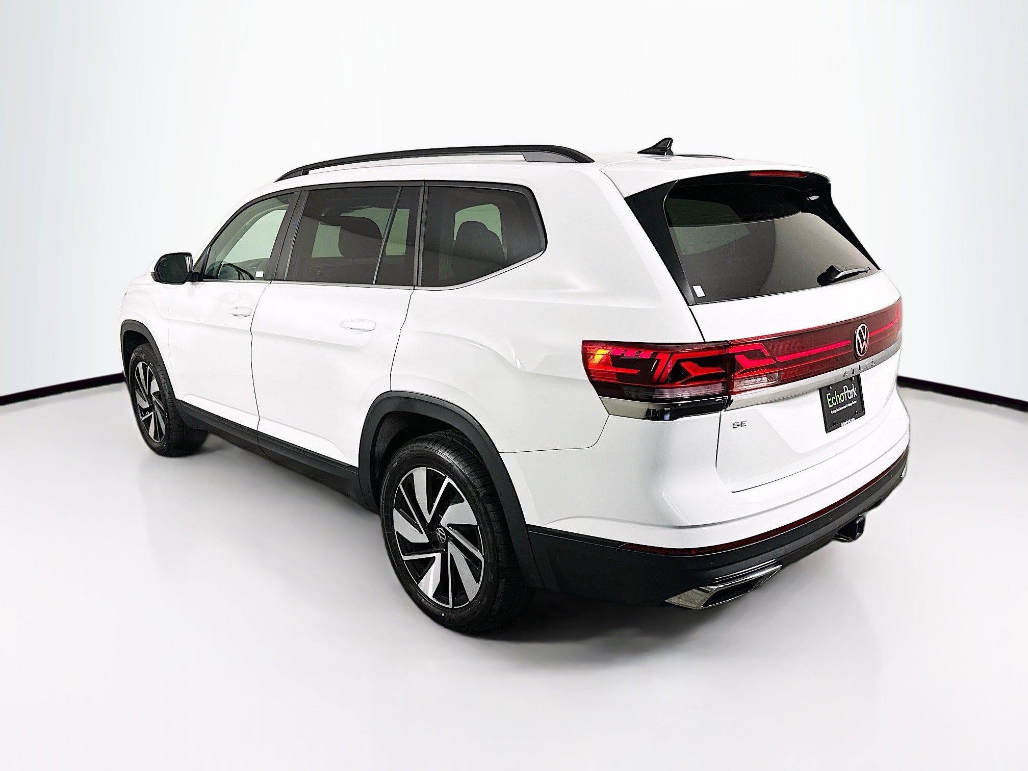 2025 Volkswagen Atlas SE