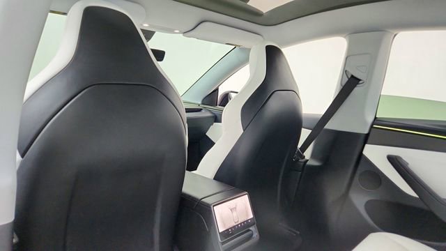 2026 Tesla Model Y Performance