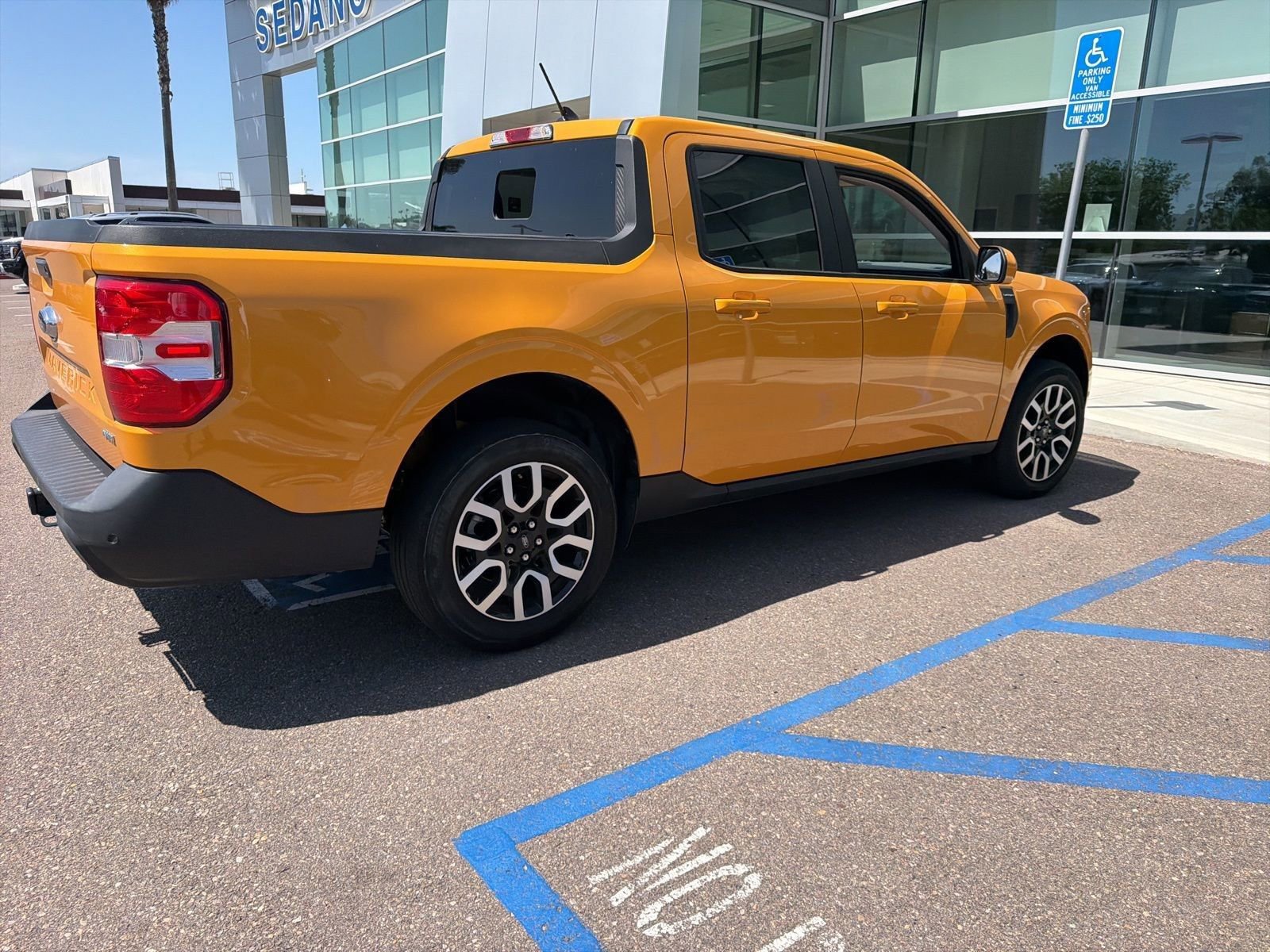 2023 Ford Maverick Lariat