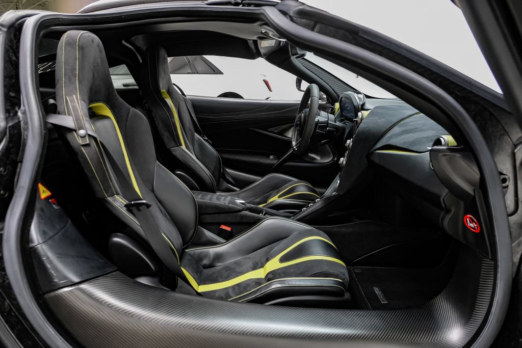 Used 2018 McLaren 720S Performance photo 31