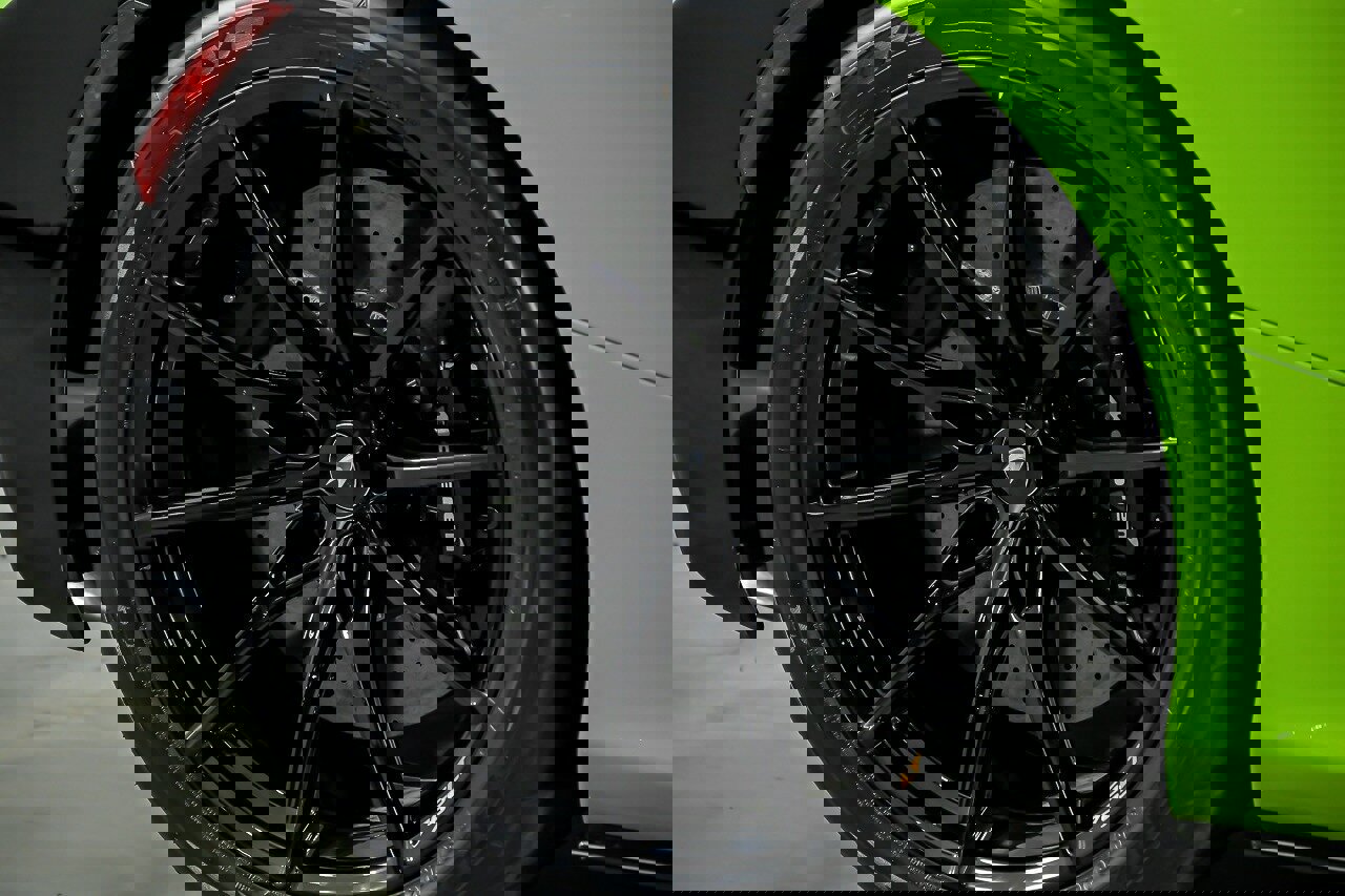 Used 2021 McLaren 765LT photo 17