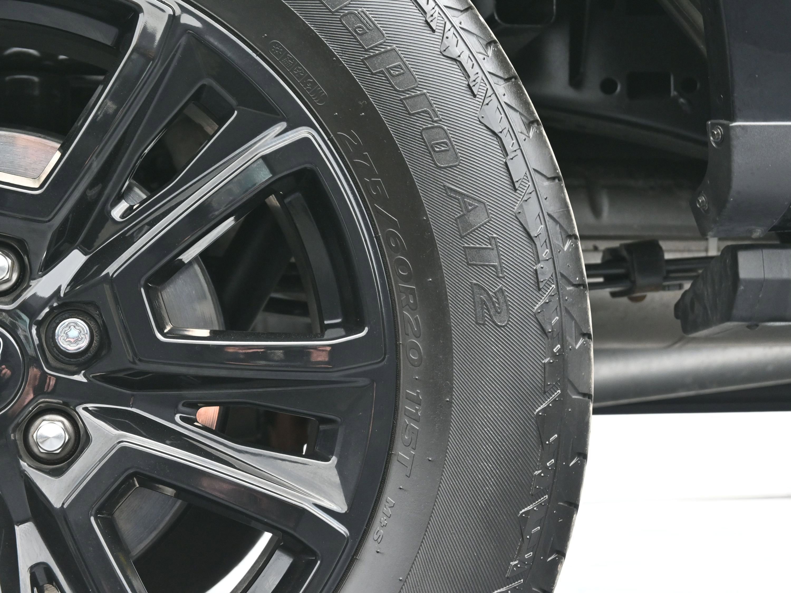 2025 Ford F150 Platinum