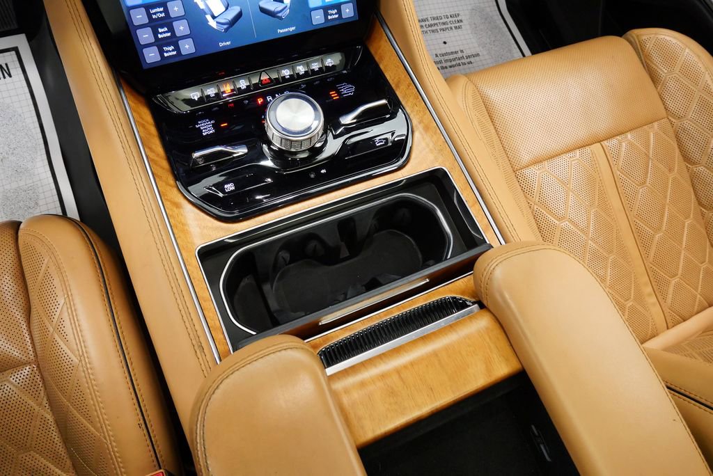 2022 Jeep Grand Wagoneer Series III