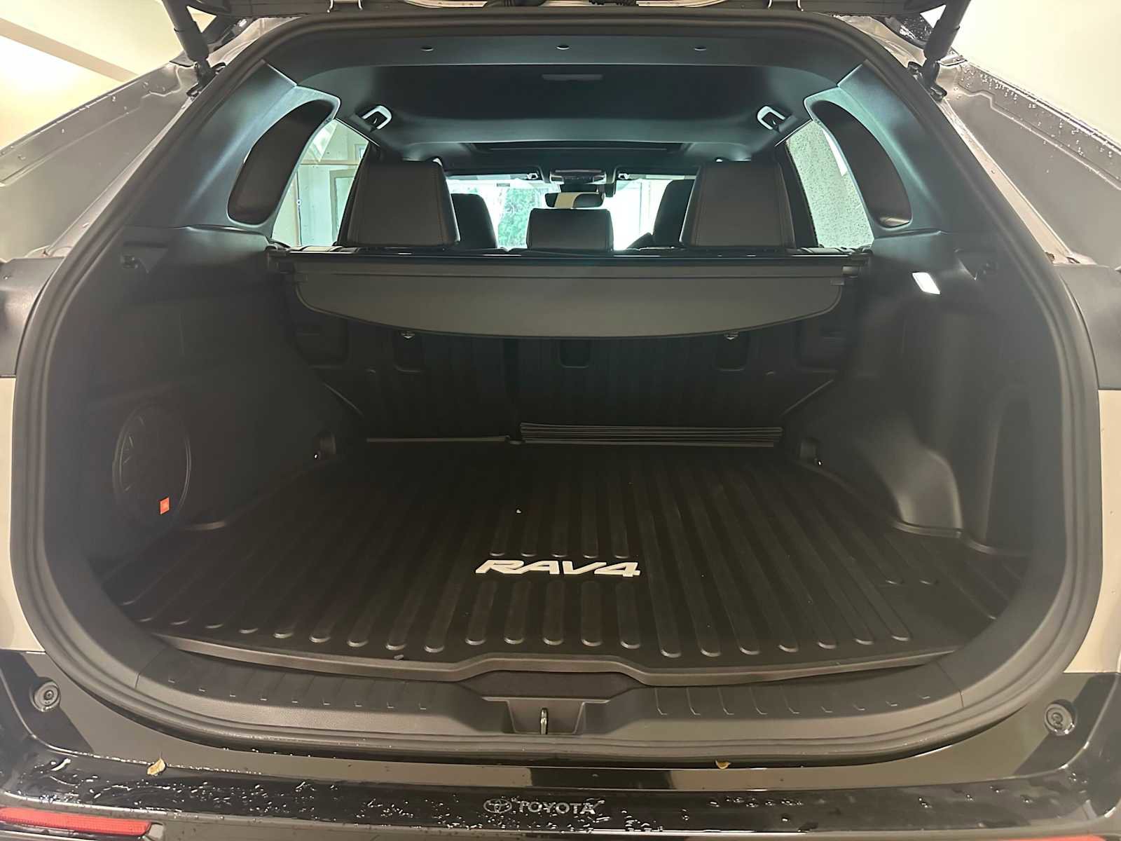 2025 Toyota RAV4 XSE