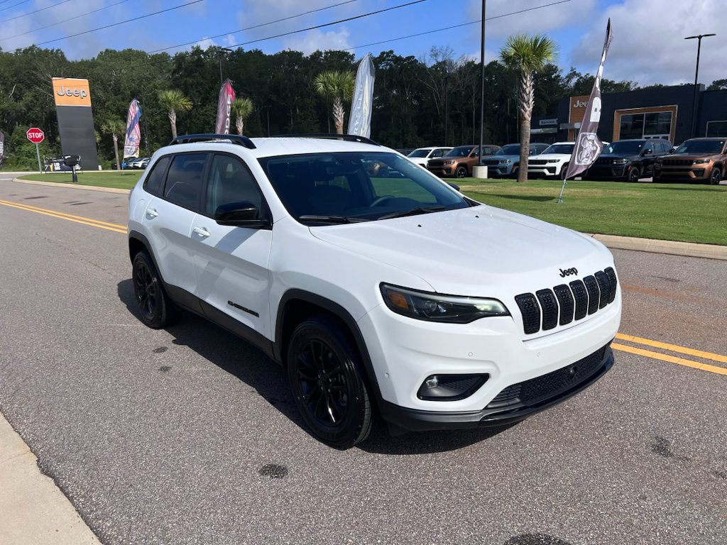 Certified 2023 Jeep Cherokee Altitude Lux