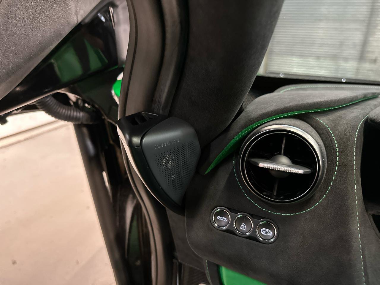 Used 2022 McLaren 765LT photo 46