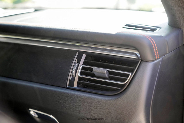 2025 Porsche Macan GTS