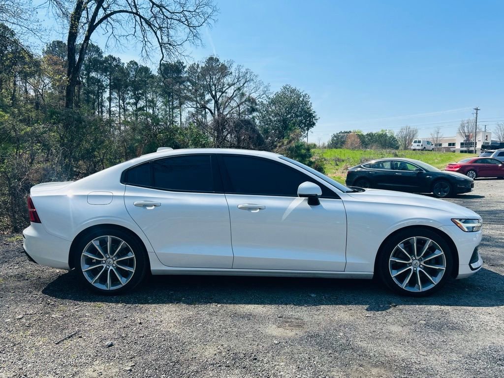 2020 Volvo S60 T5 Momentum