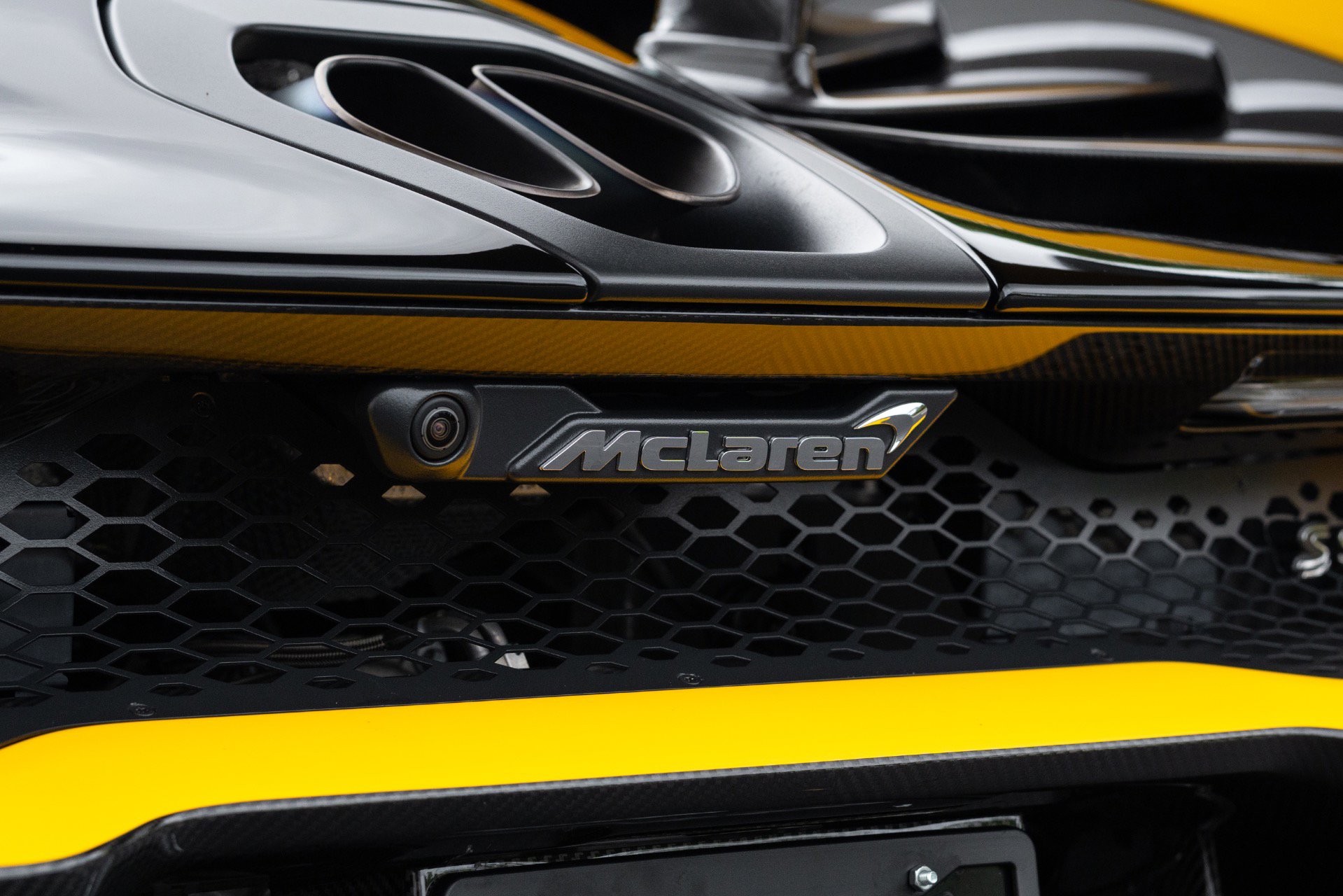 Used 2019 McLaren Senna photo 36