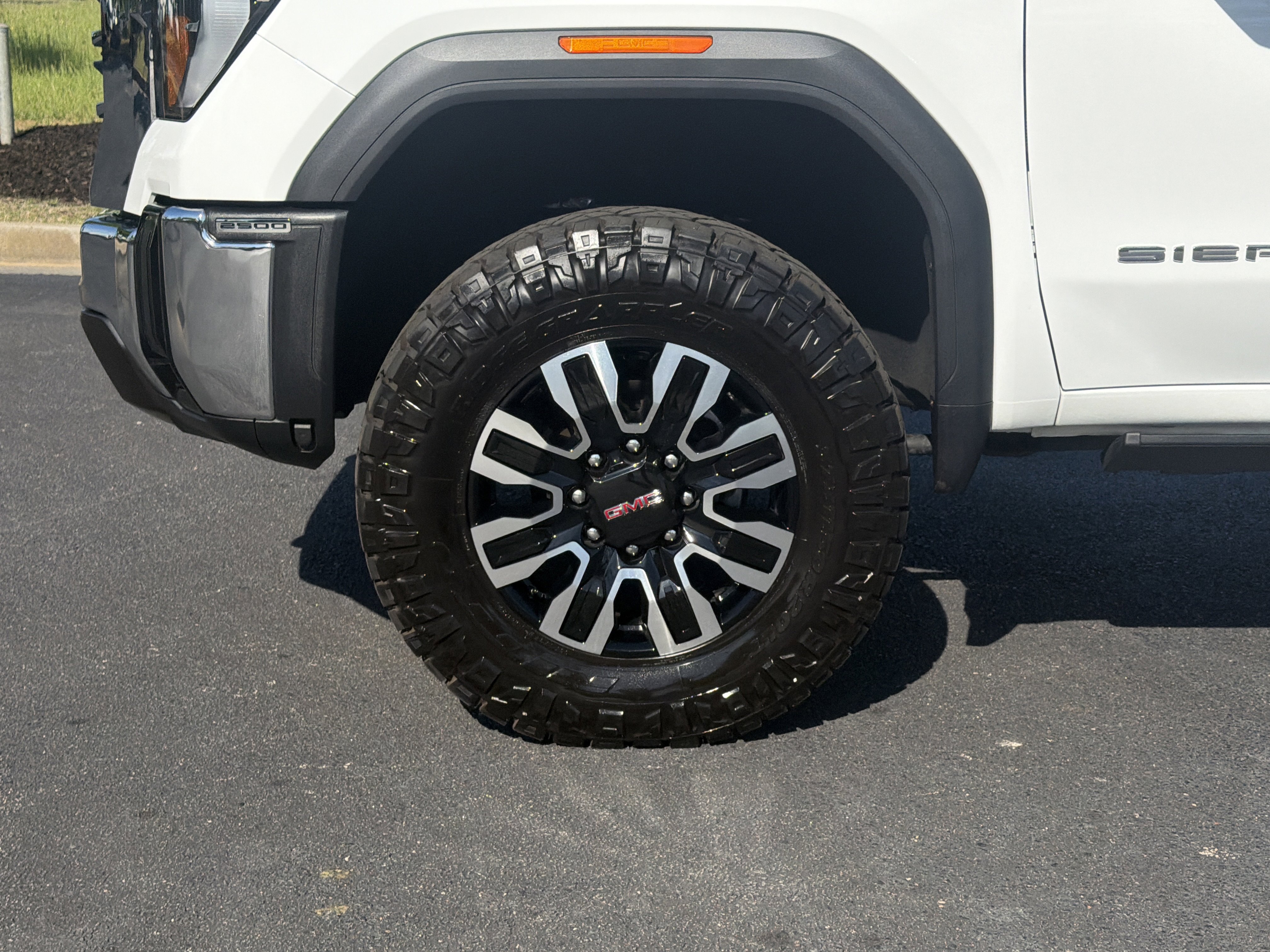 2025 GMC Sierra 2500 SLT