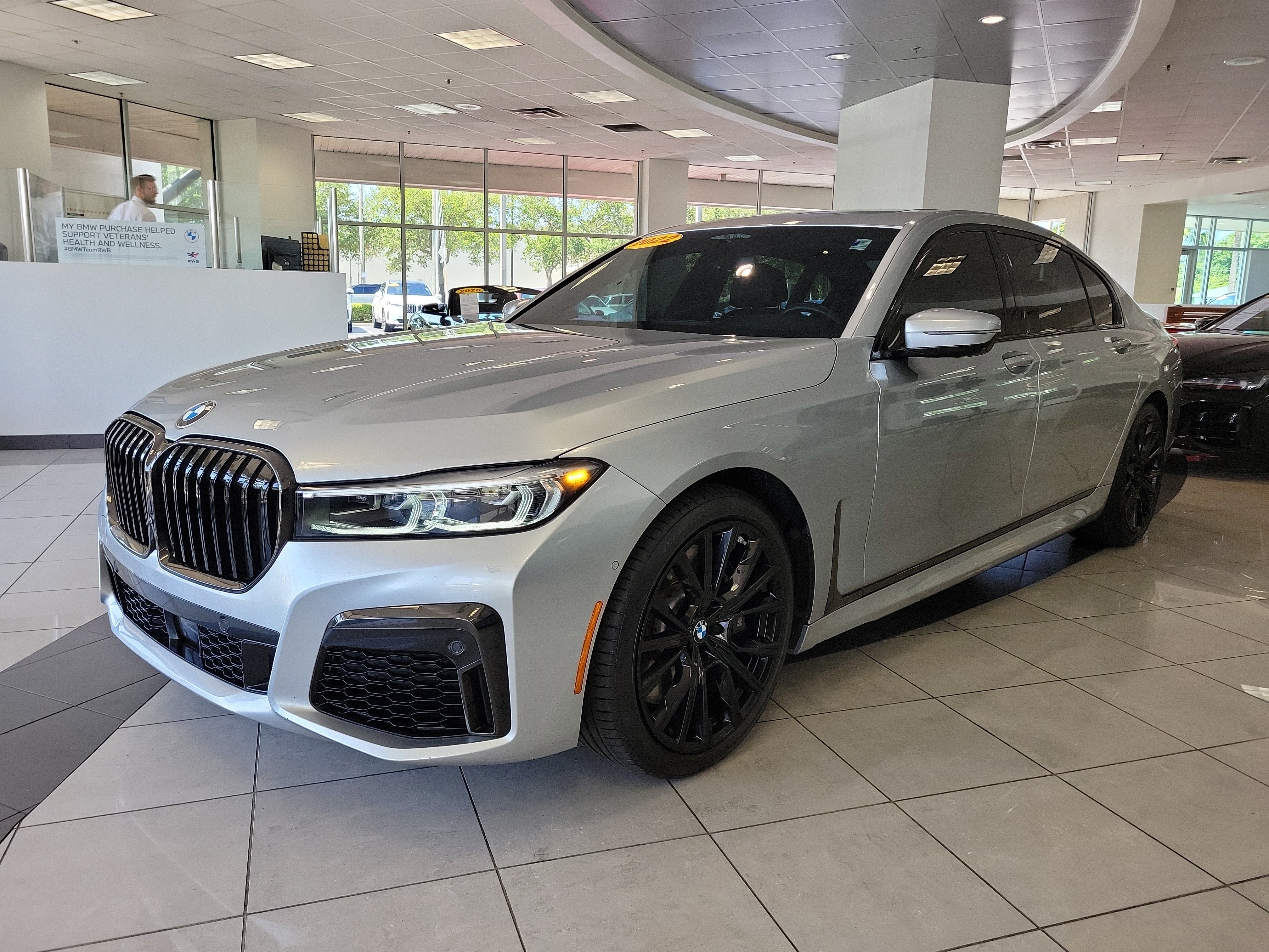 Used 2022 BMW 750i xDrive w/ Luxury Rear Seating Package