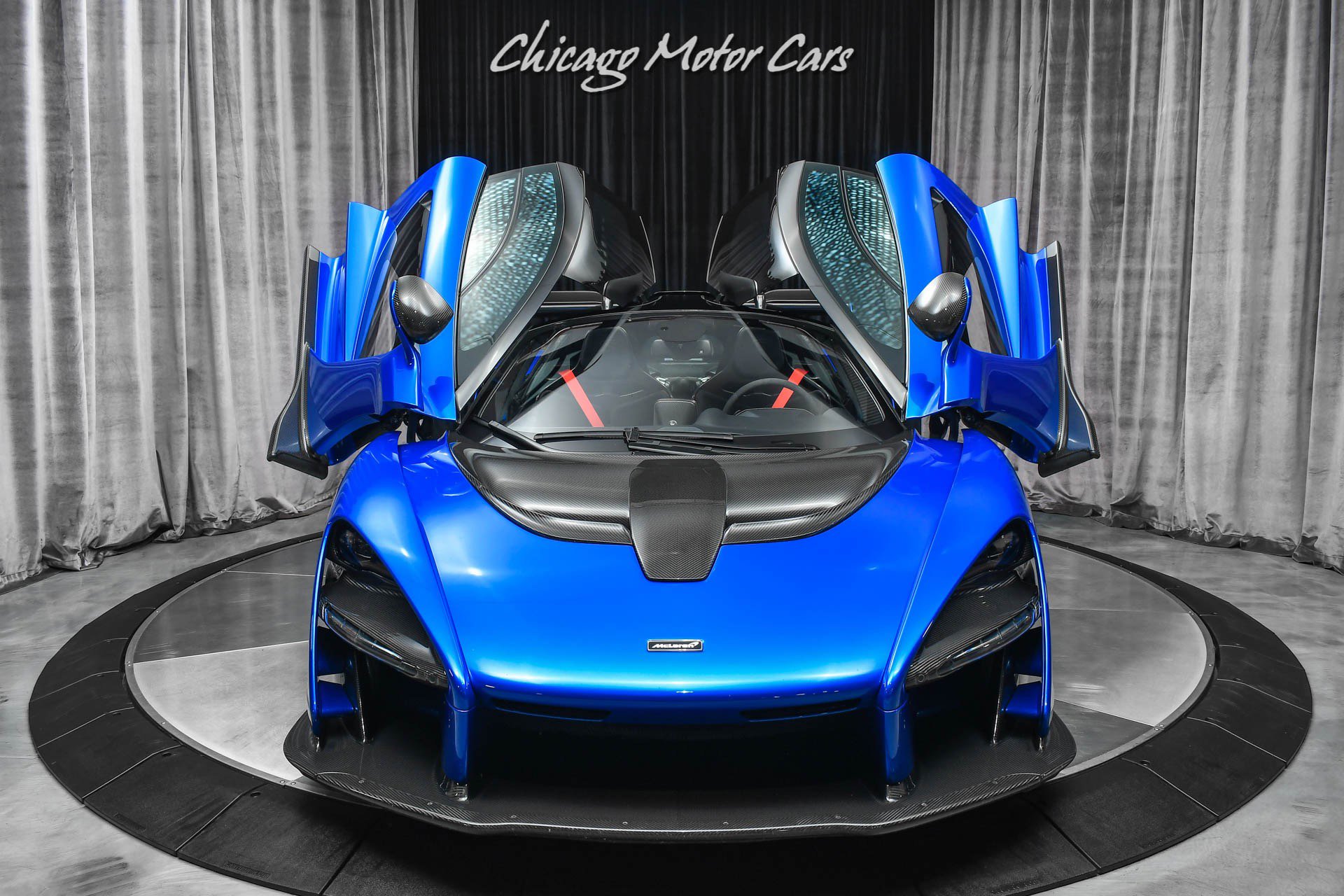 Used 2019 McLaren Senna Coupe ULTRA RARE Only 1685 Mil photo 30