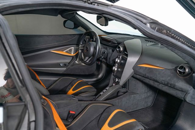 Used 2018 McLaren 720S Performance photo 24