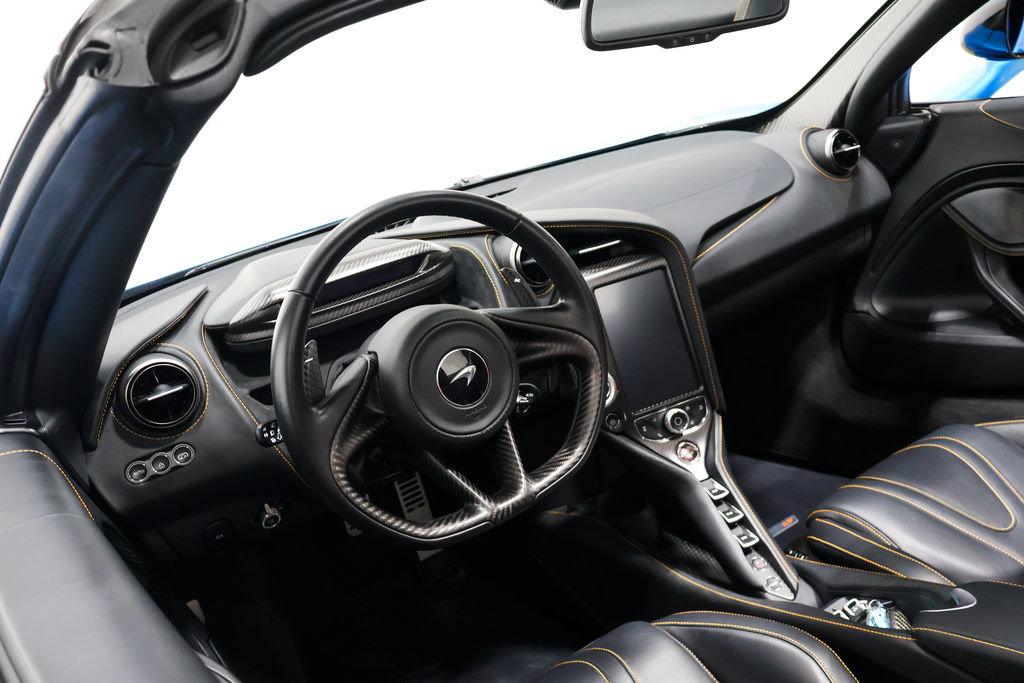 Used 2022 McLaren 765LT photo 99