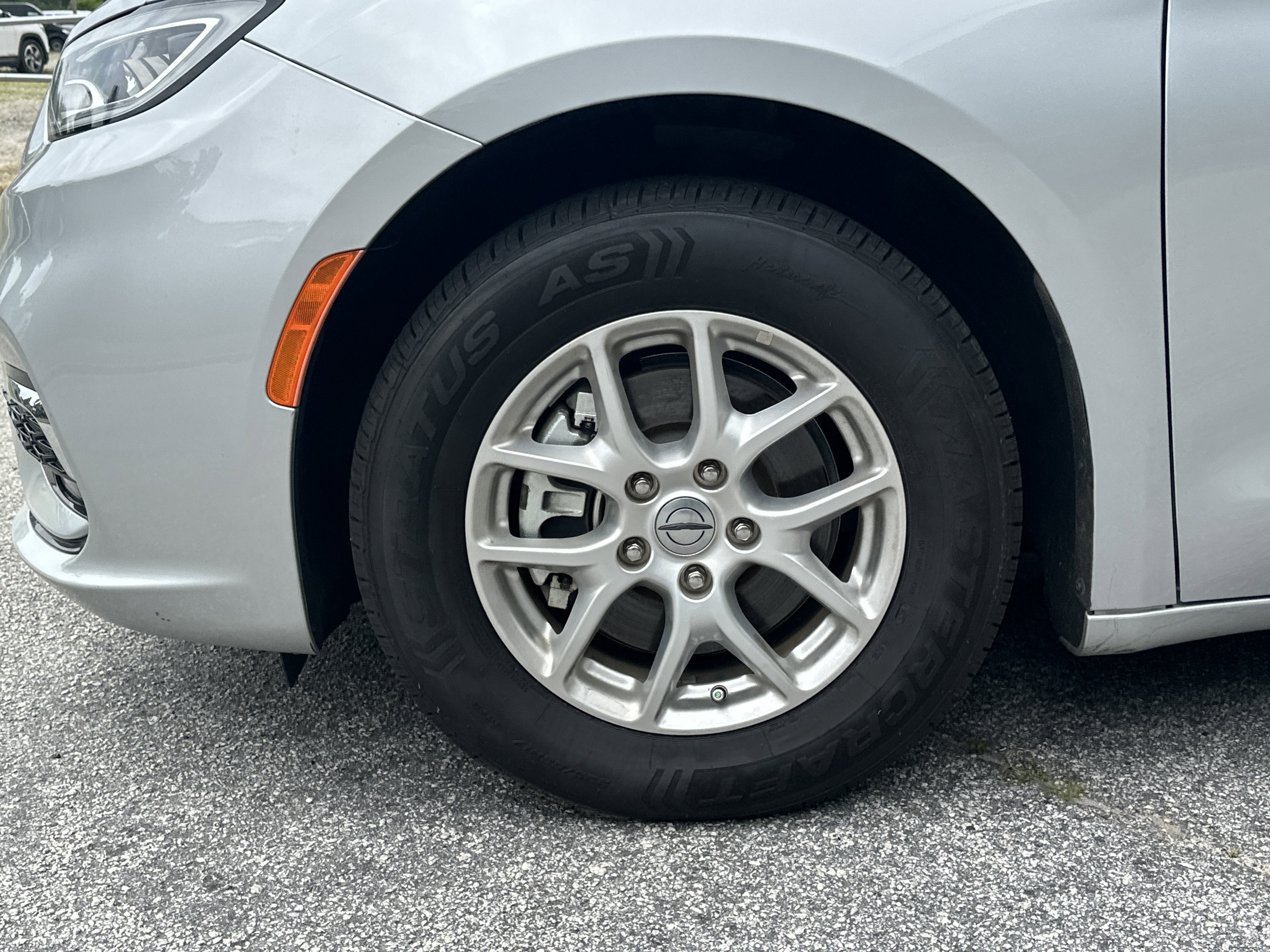 2023 Chrysler Pacifica Touring-L