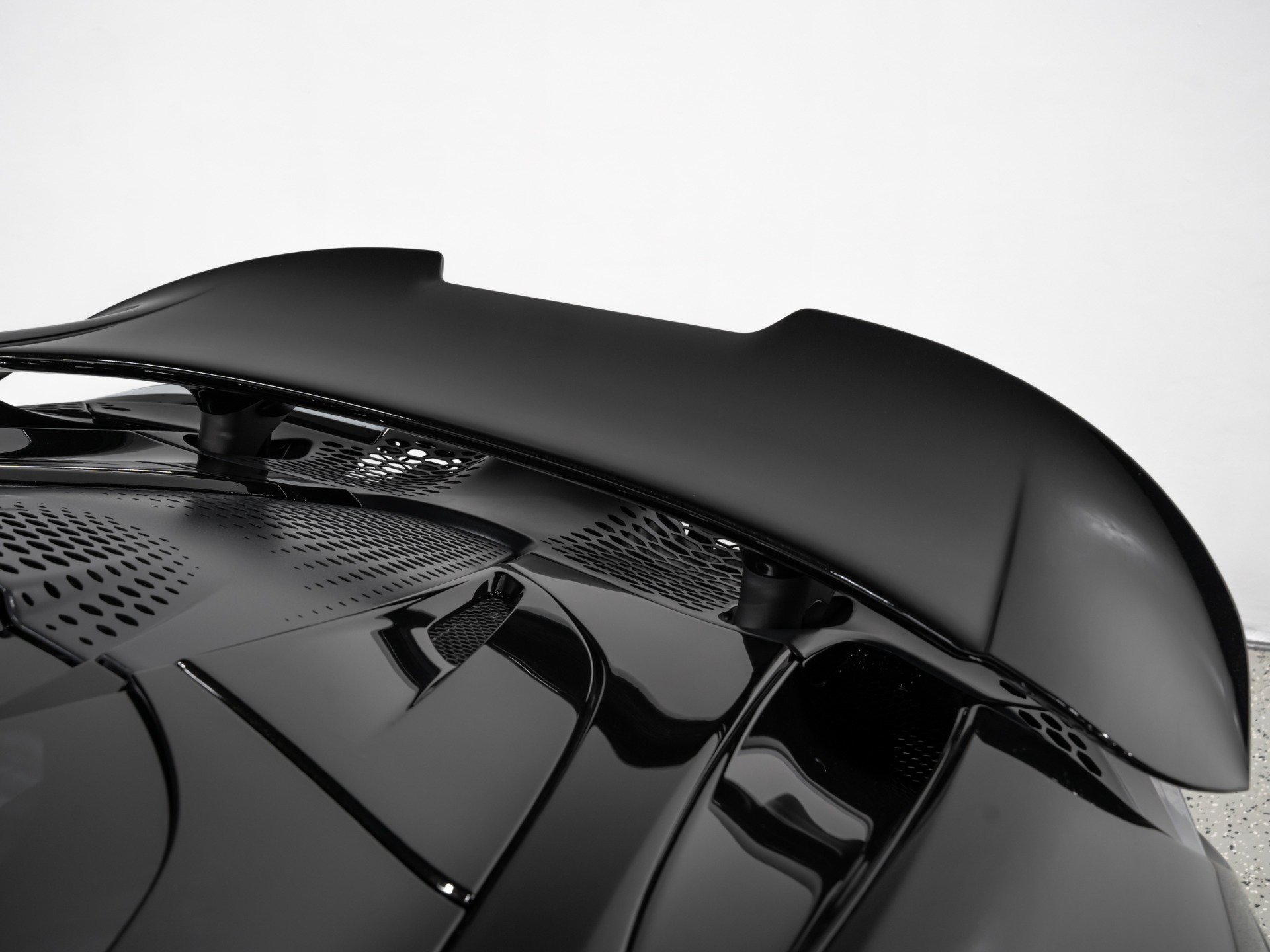 Used 2025 McLaren 750S Spider photo 37