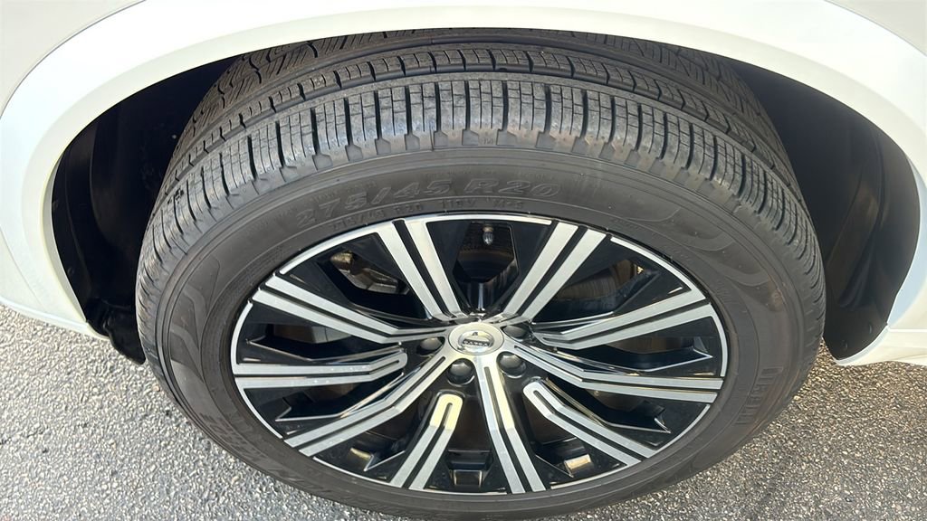 2025 Volvo Xc90 B6 Plus