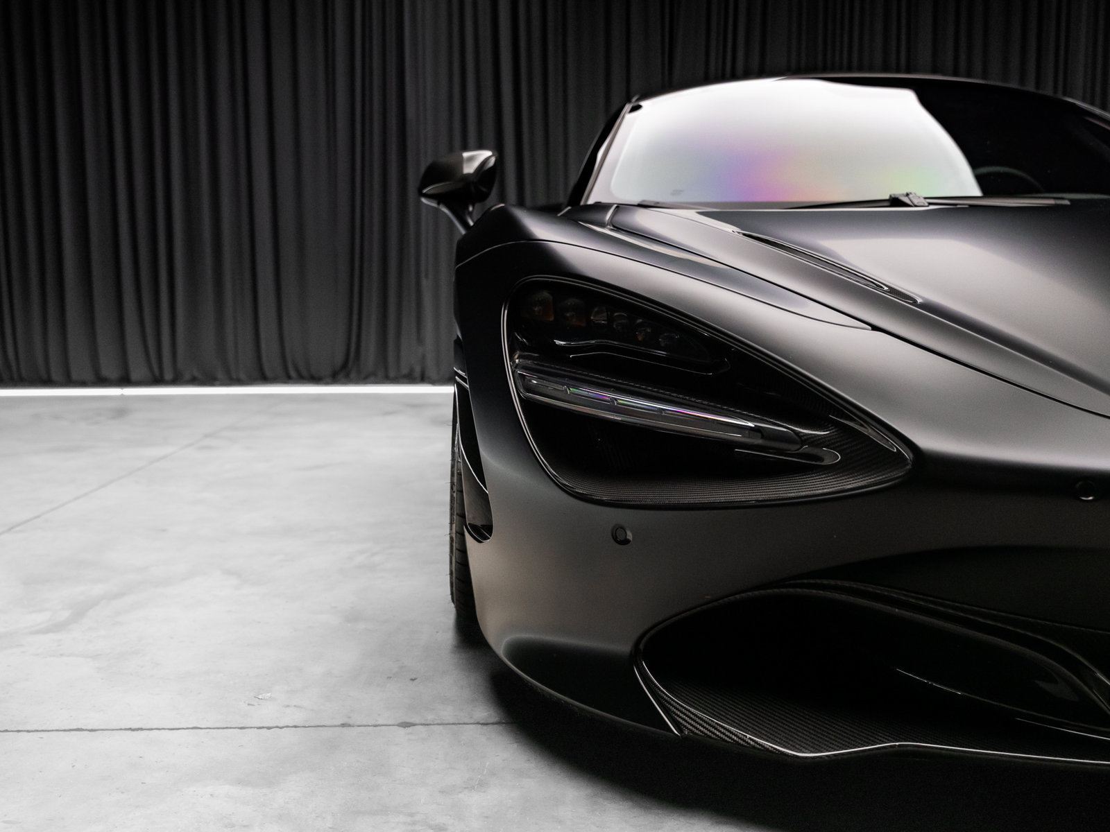 Used 2018 McLaren 720S photo 21