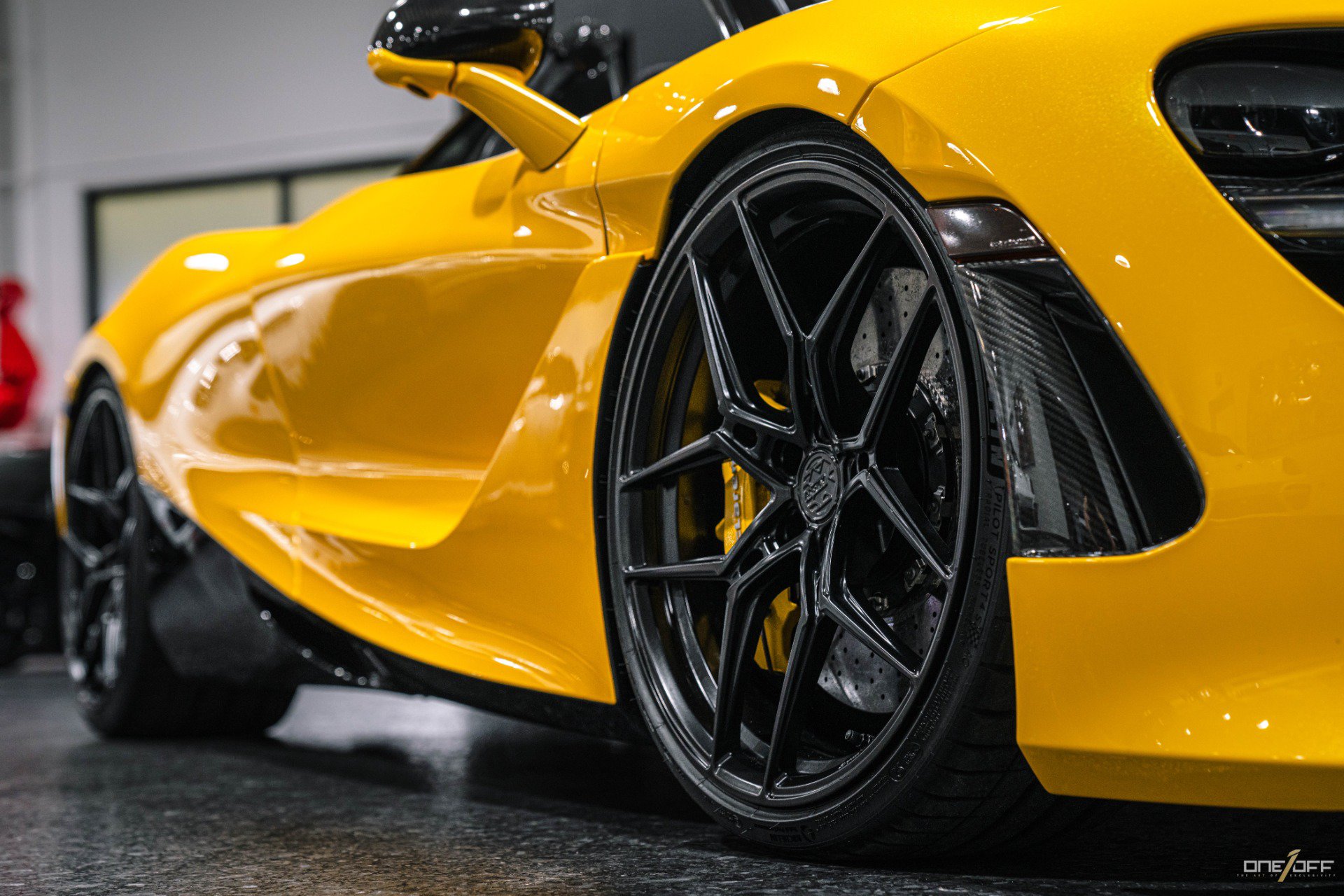 Used 2020 McLaren 720S Performance photo 3