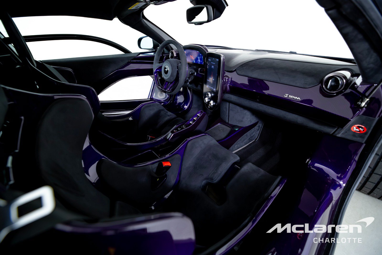 Used 2019 McLaren Senna photo 21