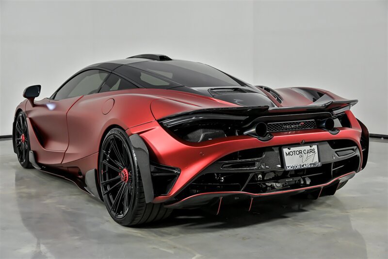 Used 2018 McLaren 720S photo 14