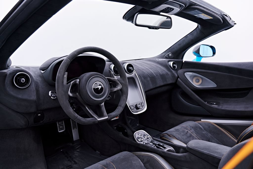Used 2020 McLaren 600LT Spider 2
