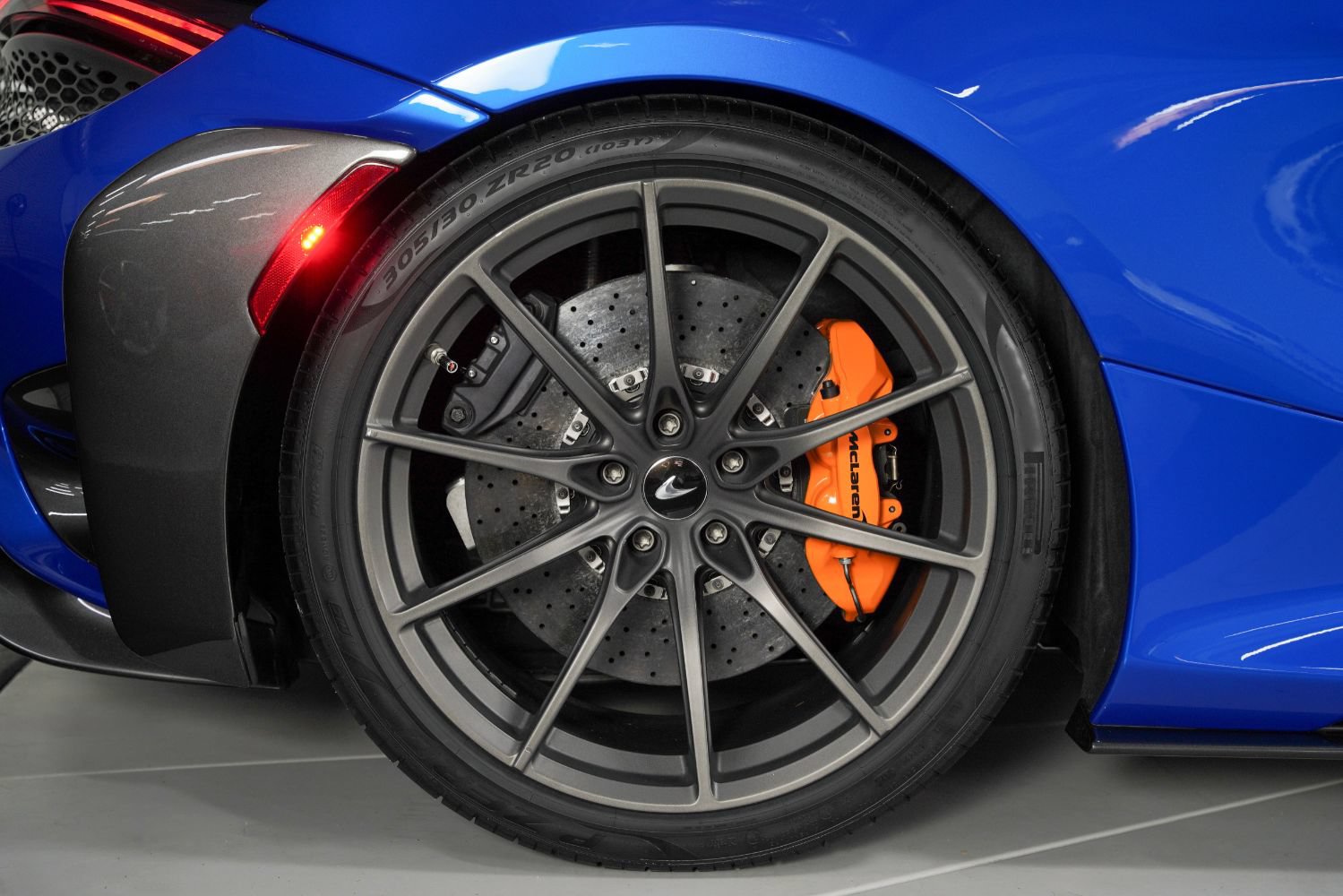 Used 2022 McLaren 765LT photo 31