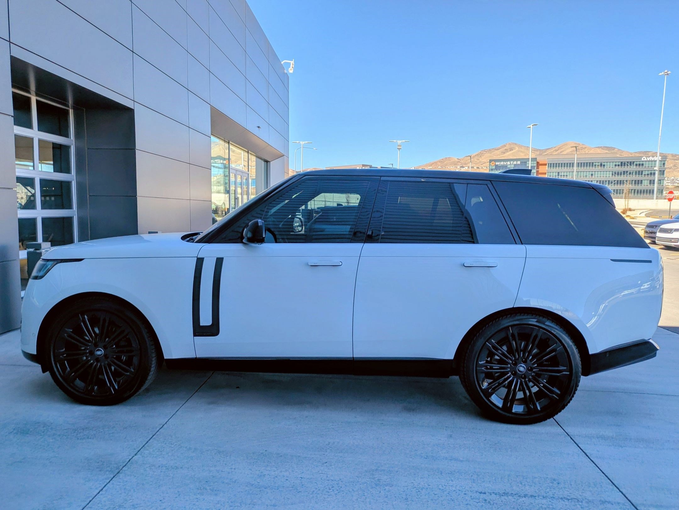 2024 Land Rover Range Rover Autobiography