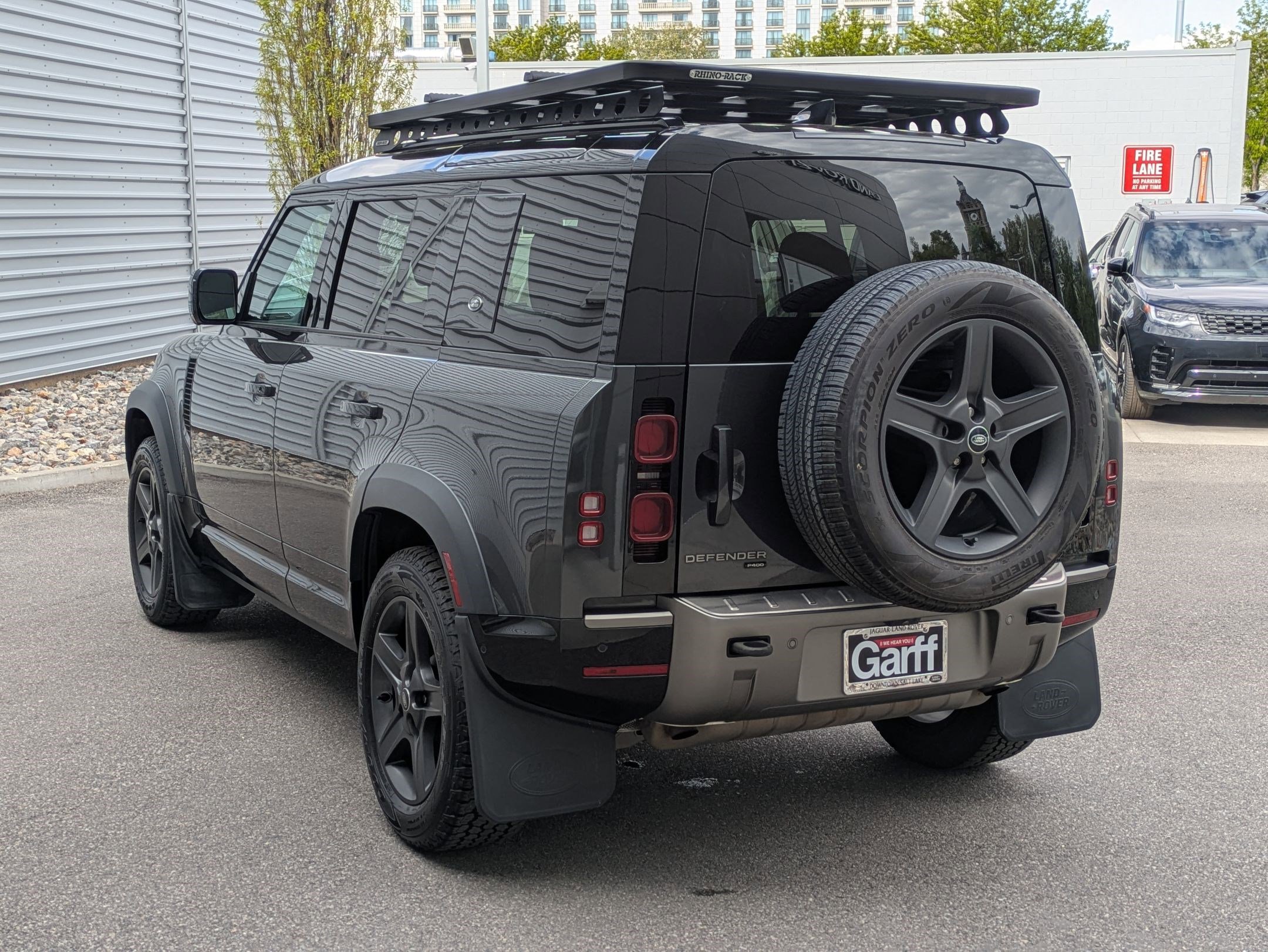 2023 Land Rover Defender 110 X-Dynamic SE