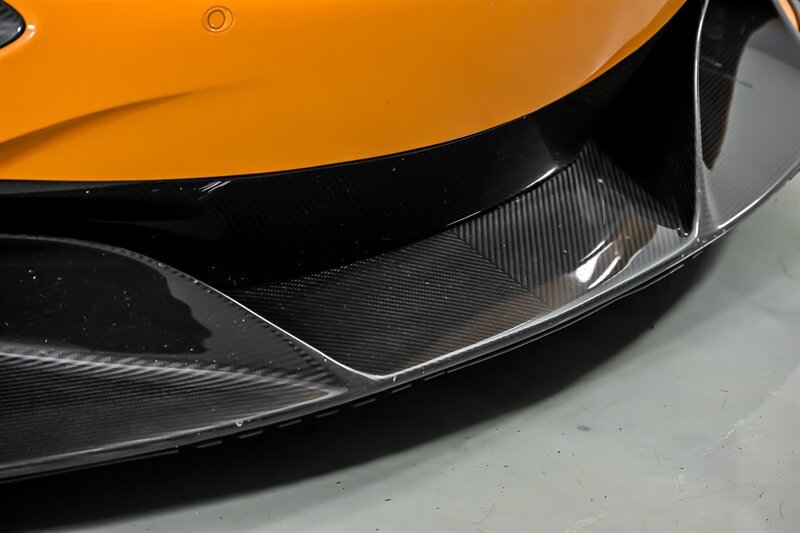 Used 2018 McLaren 720S photo 5