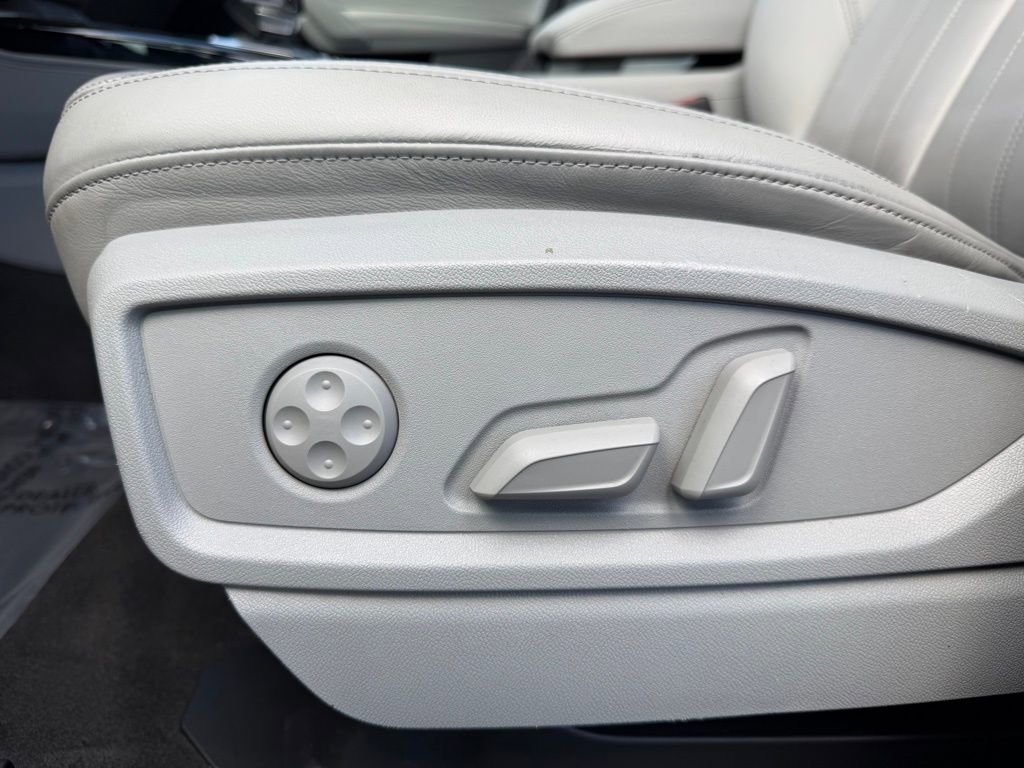 2023 Audi Q5 2.0T Premium Plus