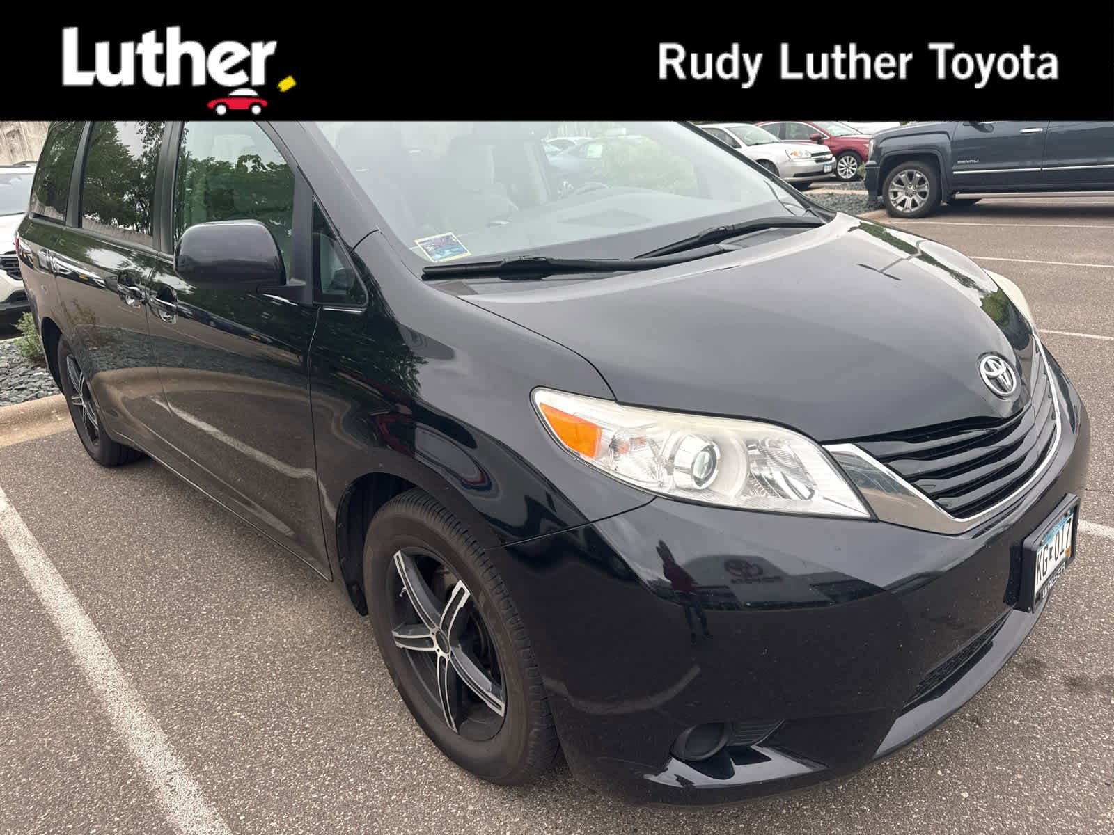 Used 2016 Toyota Sienna LE