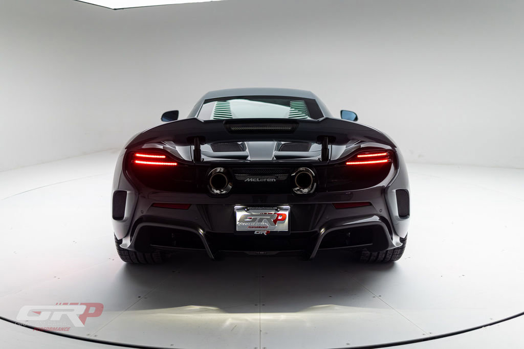 Used 2016 McLaren 675LT Coupe photo 4